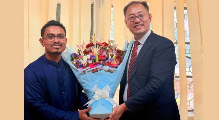 চীন যাচ্ছেন ডাকসুর ১৫ নেতা